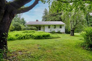 21 Elmwood Road, South Salem, NY 10590