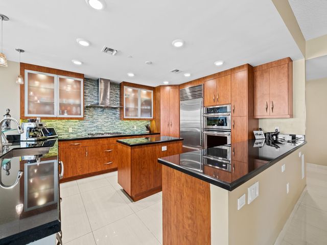 3415 N Ocean Drive 505, Hollywood, FL 33019