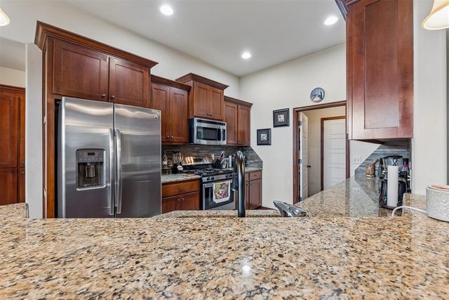 10917 SW 30th Terrace, Yukon, OK 73099