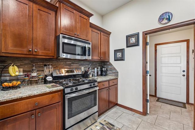 10917 SW 30th Terrace, Yukon, OK 73099