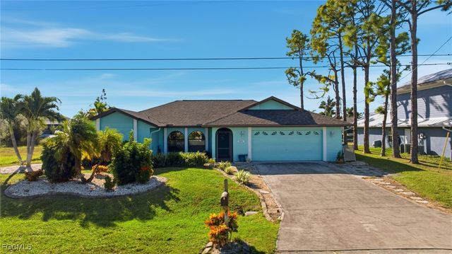 502 SW 7th TER, Cape Coral, FL 33991