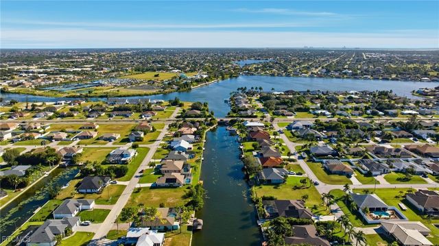 502 SW 7th TER, Cape Coral, FL 33991