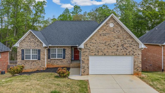 395 Sandpiper Drive, Boiling Springs, SC 29316