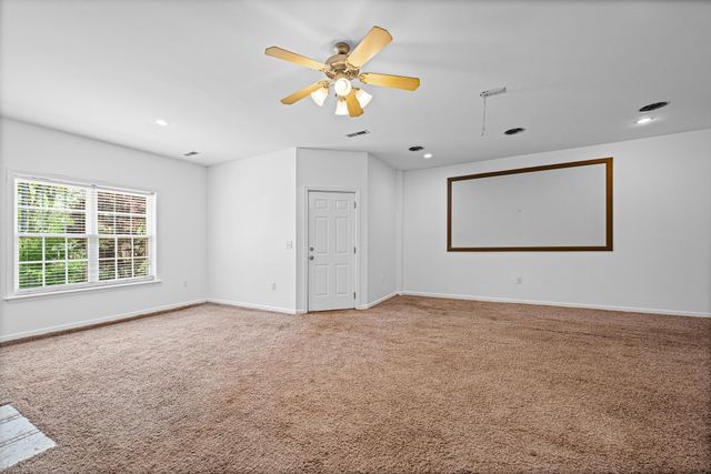 395 Sandpiper Drive, Boiling Springs, SC 29316