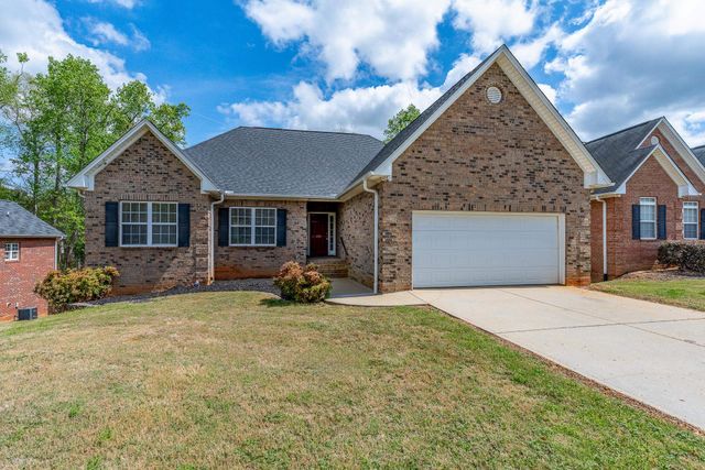 395 Sandpiper Drive, Boiling Springs, SC 29316