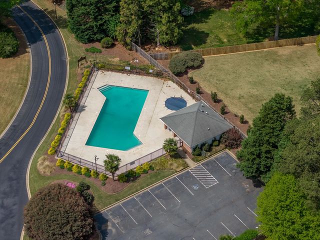 395 Sandpiper Drive, Boiling Springs, SC 29316