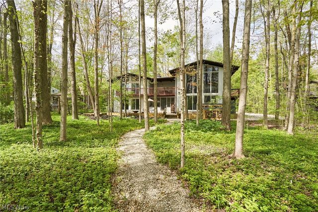 873 Old Spring Road, Copley, OH 44321