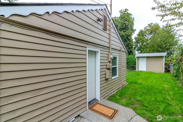 105 S 70th Street, Tacoma, WA 98408
