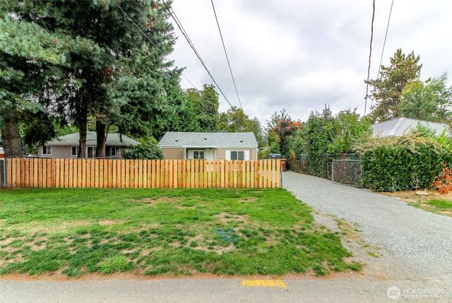 105 S 70th Street, Tacoma, WA 98408