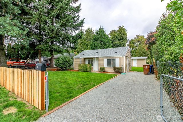 105 S 70th Street, Tacoma, WA 98408