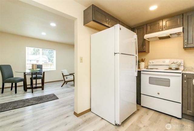 105 S 70th Street, Tacoma, WA 98408