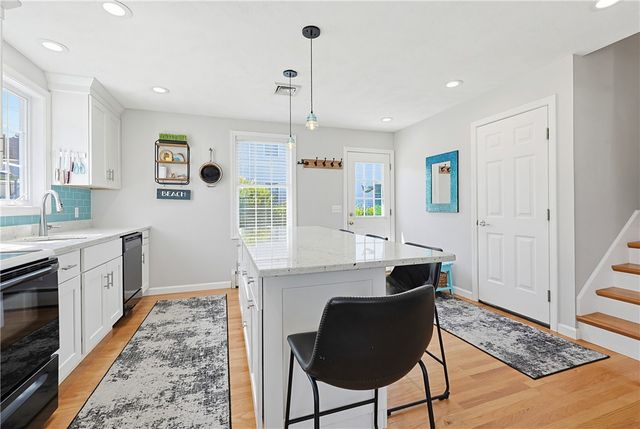 9 Doran Avenue, Bristol, RI 02809