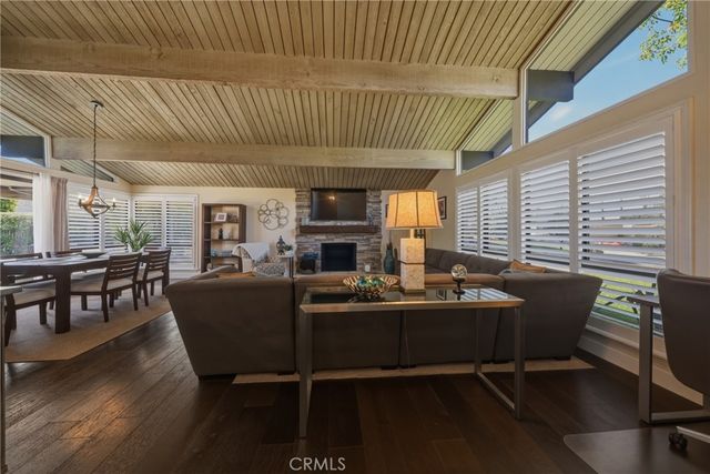 412 Lotus Court, Redlands, CA 92373