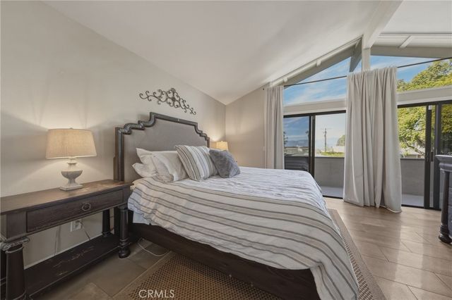 412 Lotus Court, Redlands, CA 92373