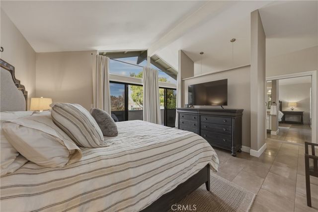 412 Lotus Court, Redlands, CA 92373