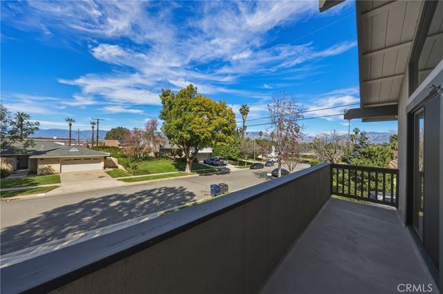 412 Lotus Court, Redlands, CA 92373