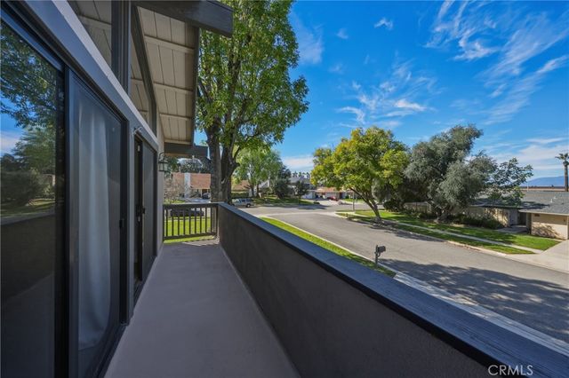 412 Lotus Court, Redlands, CA 92373