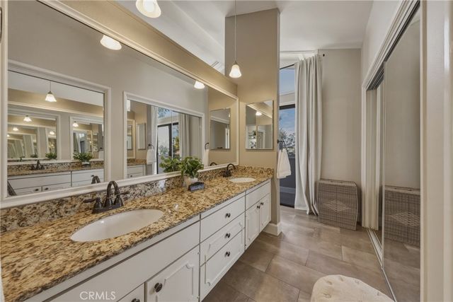 412 Lotus Court, Redlands, CA 92373