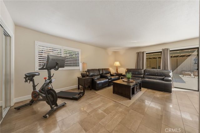 412 Lotus Court, Redlands, CA 92373