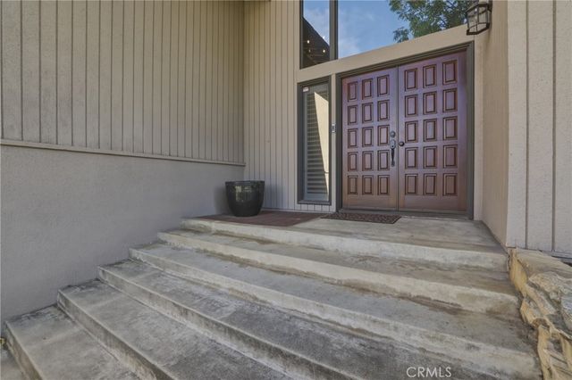 412 Lotus Court, Redlands, CA 92373