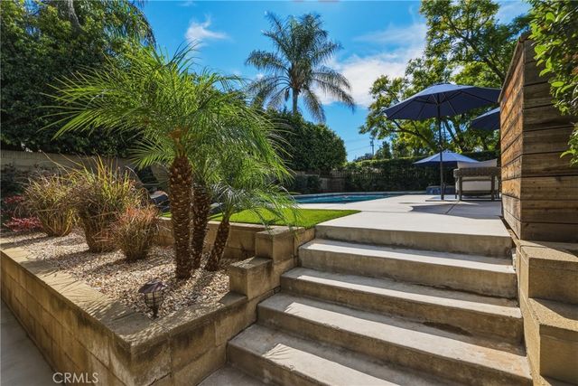 412 Lotus Court, Redlands, CA 92373
