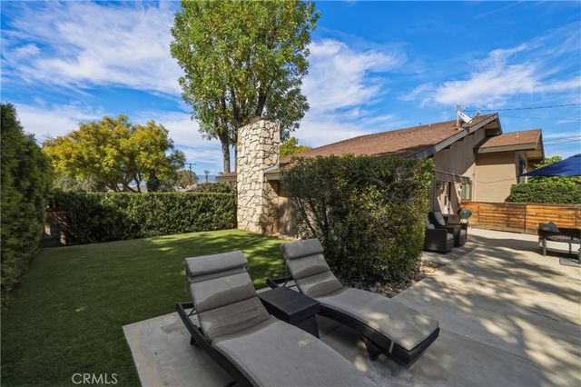 412 Lotus Court, Redlands, CA 92373