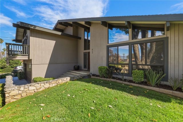 412 Lotus Court, Redlands, CA 92373