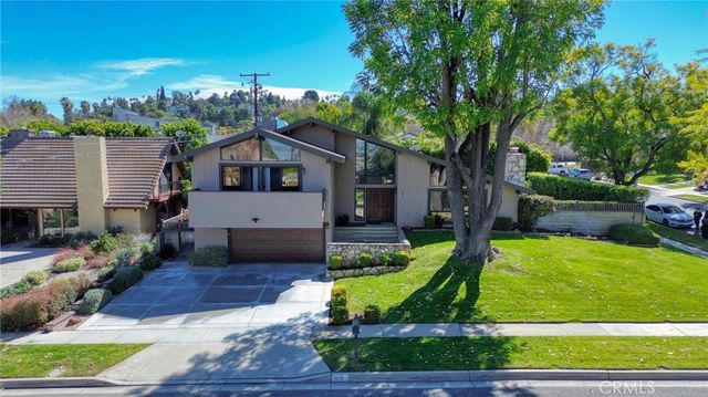 412 Lotus Court, Redlands, CA 92373
