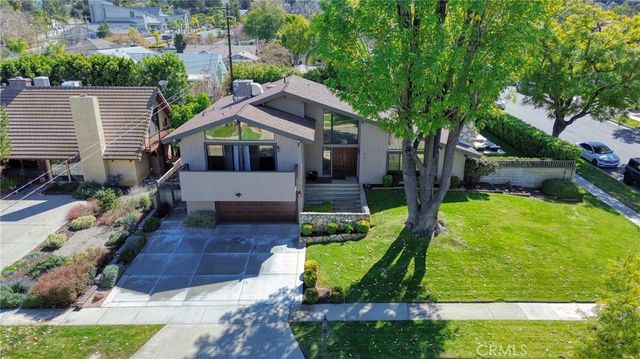 412 Lotus Court, Redlands, CA 92373