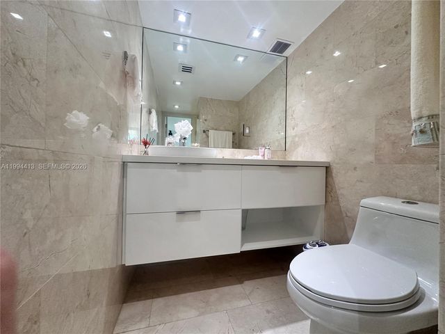 9225 Collins Ave 1111, Surfside, FL 33154