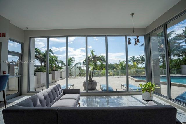 9225 Collins Ave 1111, Surfside, FL 33154