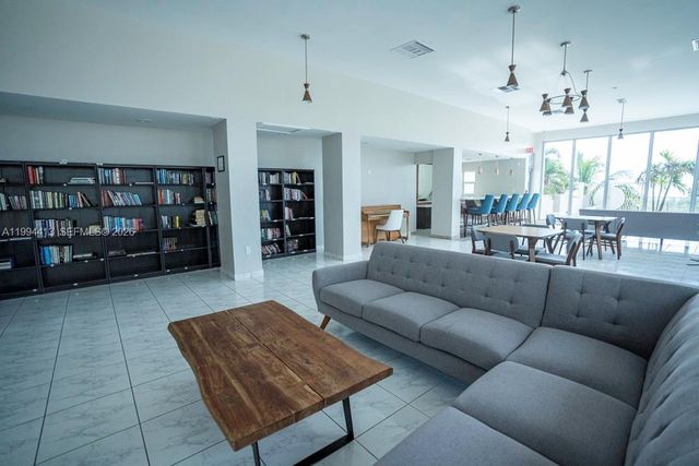 9225 Collins Ave 1111, Surfside, FL 33154