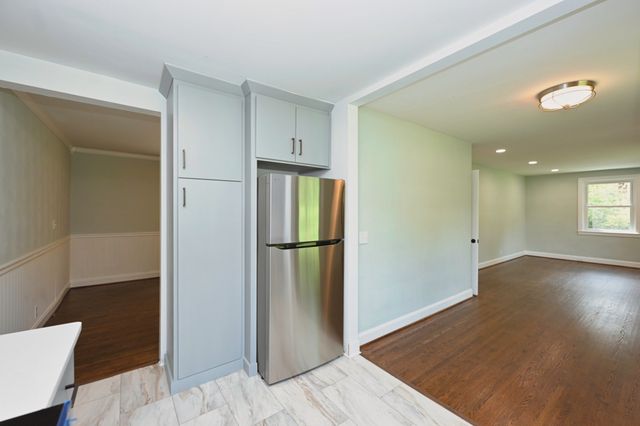 2213 Ridgecrest Dr, Nashville, TN 37216