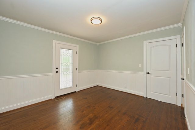 2213 Ridgecrest Dr, Nashville, TN 37216