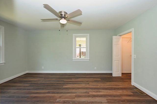 2213 Ridgecrest Dr, Nashville, TN 37216