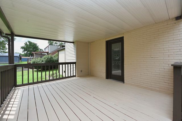2213 Ridgecrest Dr, Nashville, TN 37216