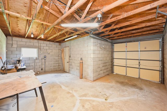 2213 Ridgecrest Dr, Nashville, TN 37216