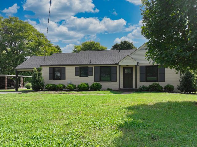 2213 Ridgecrest Dr, Nashville, TN 37216