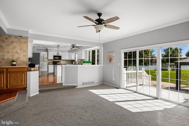 2 PRICKETT LN, Hainesport, NJ 08036