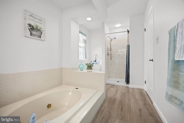 2 PRICKETT LN, Hainesport, NJ 08036