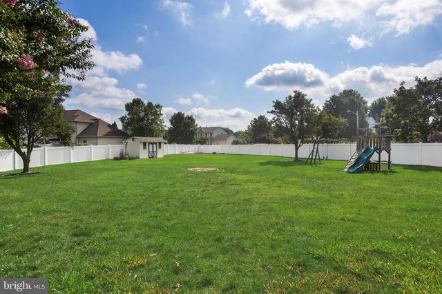 2 PRICKETT LN, Hainesport, NJ 08036
