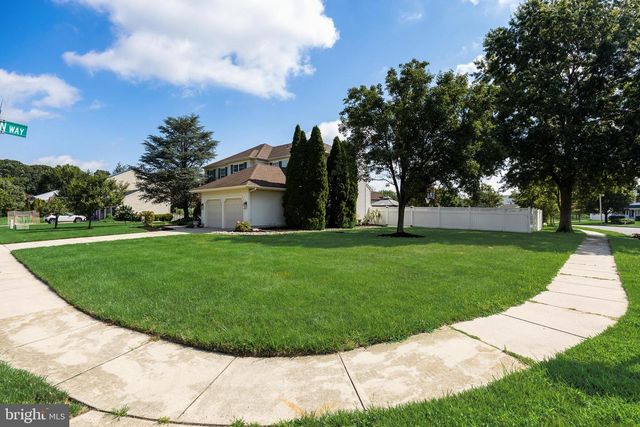 2 PRICKETT LN, Hainesport, NJ 08036