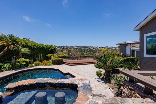 1840 Temple Hills, Laguna Beach, CA 92651