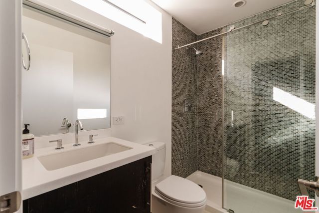 3649 Kanan Road, Agoura Hills, CA 91301