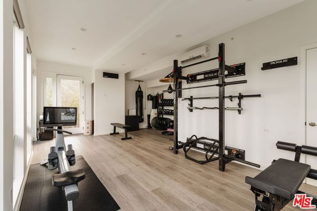 3649 Kanan Road, Agoura Hills, CA 91301