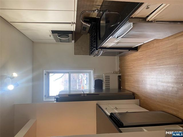 2350 Linwood 2F, Fort Lee, NJ 07024