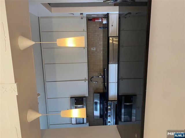 2350 Linwood 2F, Fort Lee, NJ 07024