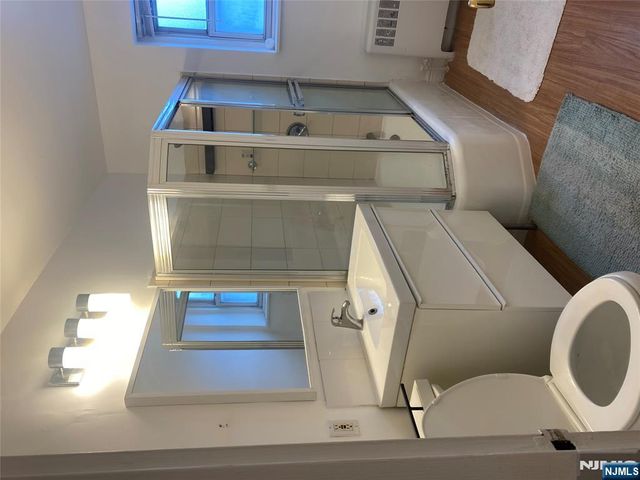 2350 Linwood 2F, Fort Lee, NJ 07024