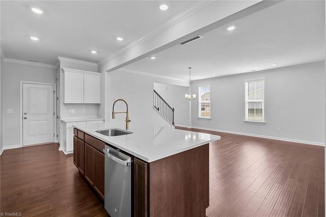 8603 Lemur Lane, Summerfield, NC 2738