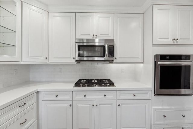 16641 Roca Drive, San Diego, CA 92128